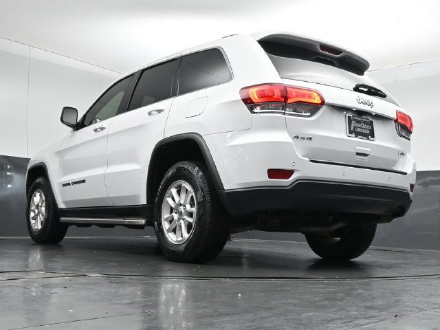 Used 2020 Jeep Grand Cherokee Laredo w/ Security & Convenience Group AWD/4WD image 41