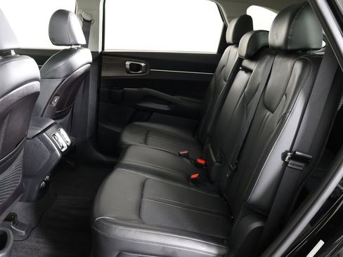 Used 2022 Kia Sorento S w/ Panoramic Sunroof Package AWD/4WD image 36