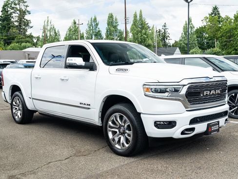 Used 2023 RAM 1500 Limited w/ Body Color Bumper Group AWD/4WD image 7