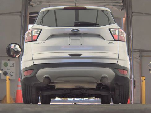 Used 2018 Ford Escape SEL image 7