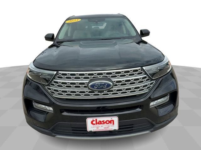 Used 2023 Ford Explorer Limited AWD/4WD image 2