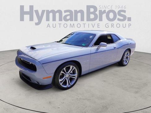 Used 2022 Dodge Challenger R/T image 1