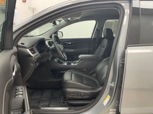 Used 2023 GMC Acadia SLT w/ Elevation Edition AWD/4WD image 8