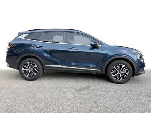 Certified 2025 Kia Sportage EX w/ EX Premium Package AWD/4WD image 26