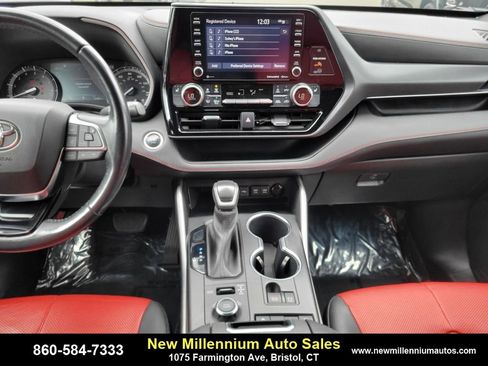 Used 2021 Toyota Highlander XSE image 14