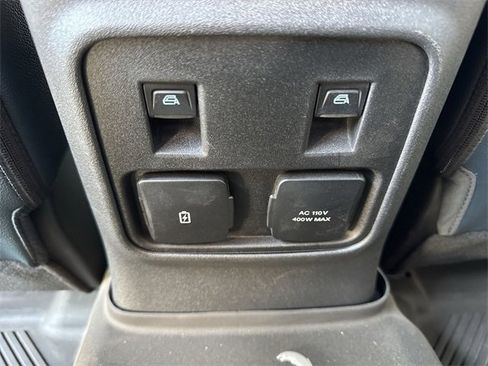 New 2024 Ford Bronco Outer Banks w/ Sasquatch Package image 22