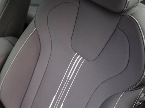 Certified 2023 Hyundai Elantra SEL w/ Convenience Package image 19