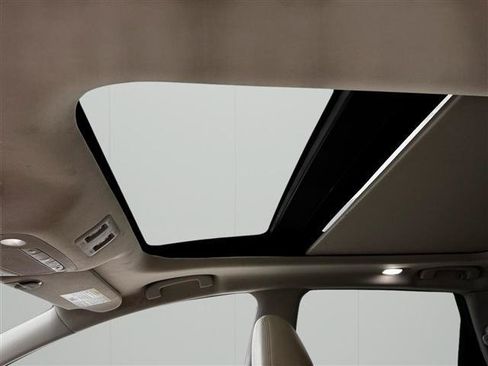 Used 2021 Nissan Murano SV w/ SV Special Edition Package FWD image 16