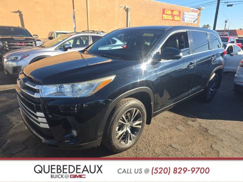 Used 2018 Toyota Highlander Plus image 1