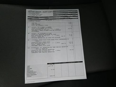 Used 2024 Toyota 4Runner SR5 Premium w/ Moonroof Package AWD/4WD image 4