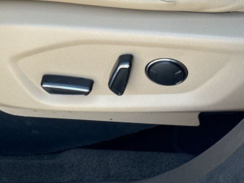 Used 2016 Ford Explorer Limited FWD image 24