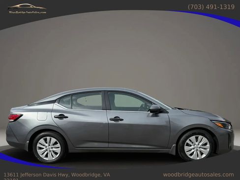 Used 2024 Nissan Sentra S image 2