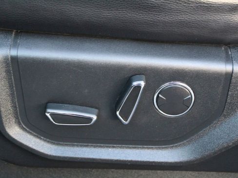 Used 2017 Ford F150 Lariat image 35