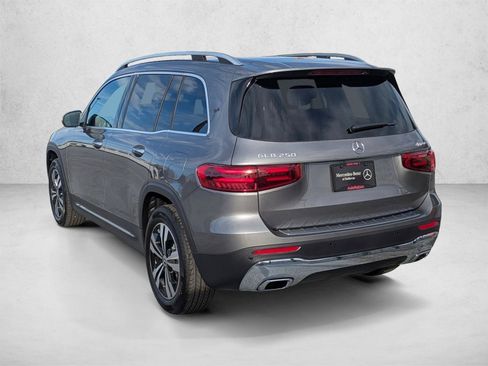 New 2026 Mercedes-Benz GLB 250 4MATIC image 8