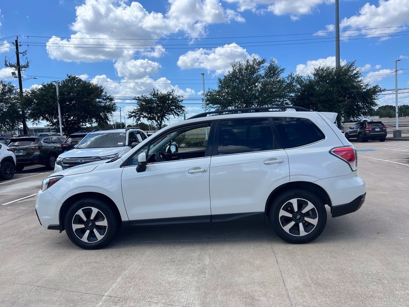 Used 2018 Subaru Forester 2.5i Limited AWD/4WD image 1