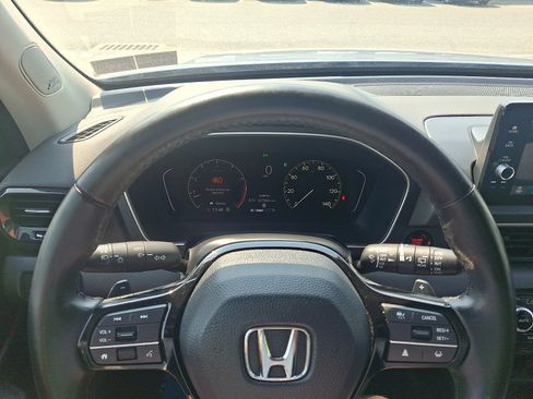Used 2023 Honda Pilot Touring image 18