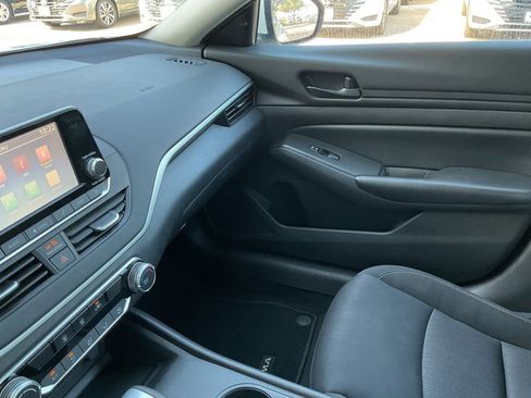 Used 2023 Nissan Altima 2.5 S image 33