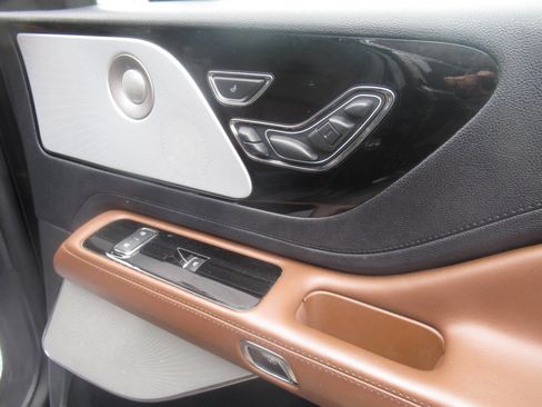 Used 2020 Lincoln Aviator Reserve w/ Equipment Group 202A AWD/4WD image 9