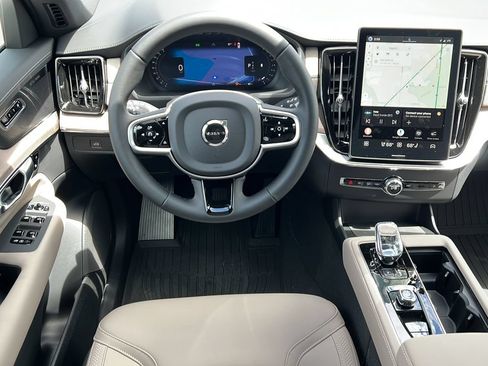 New 2026 Volvo XC90 B6 Plus AWD/4WD image 11