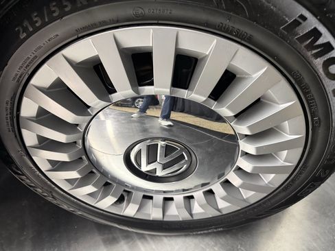 Used 2014 Volkswagen Beetle 2.5 image 28