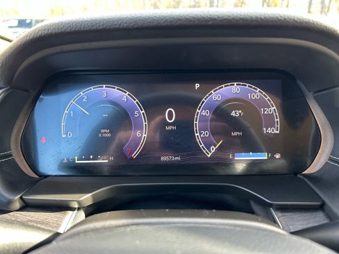 Used 2022 Jeep Grand Cherokee Limited image 23