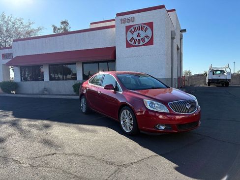 Used 2013 Buick Verano Leather image 2