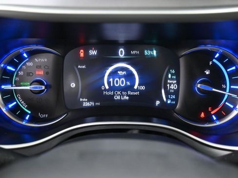 Used 2017 Chrysler Pacifica Touring Plus image 19