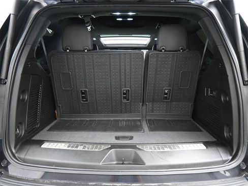 Used 2022 Chevrolet Tahoe RST w/ Luxury Package image 22