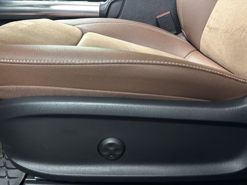 Certified 2025 Mercedes-Benz GLA 250 image 12