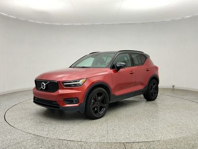 Used 2019 Volvo XC40 T5 R-Design