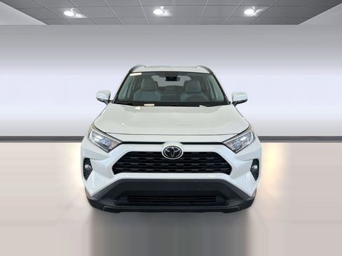 Used 2021 Toyota RAV4 XLE Premium FWD image 6