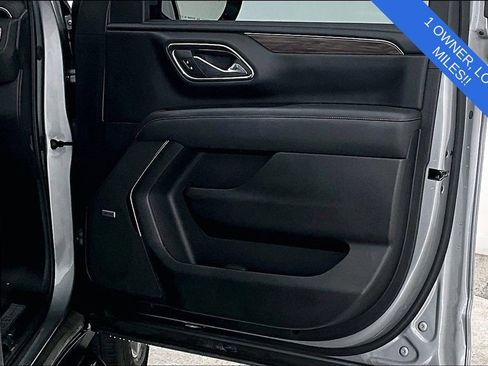 Used 2024 Chevrolet Tahoe LT w/ Luxury Package image 24
