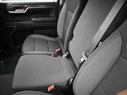 Used 2023 Chevrolet Silverado 1500 LT AWD/4WD image 21