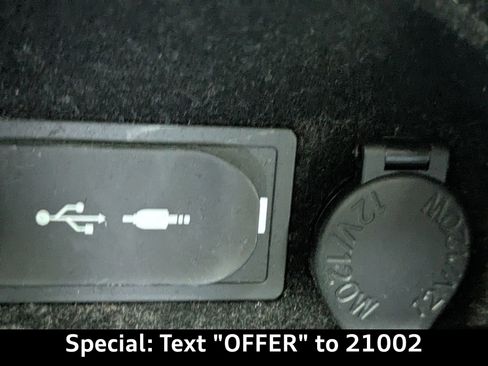 Used 2016 Lexus RC 200t image 23