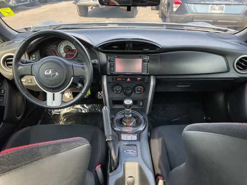Used 2015 Scion FR-S RWD image 17