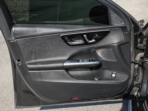 Used 2023 Mercedes-Benz C 300 Sedan image 21