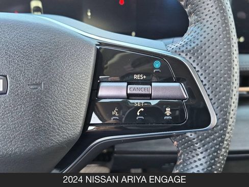 Used 2024 Nissan Ariya AWD image 18