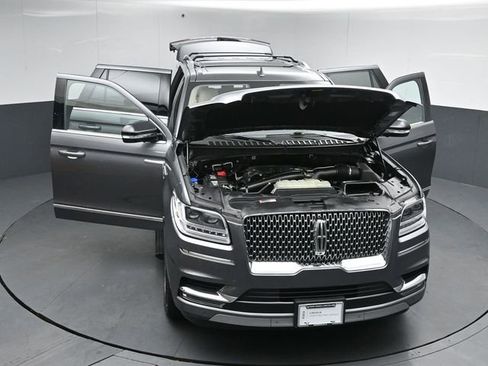 Certified 2021 Lincoln Navigator Reserve w/ Luxury Package AWD/4WD image 56