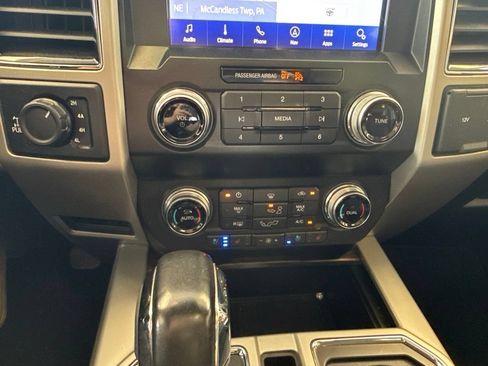 Used 2020 Ford F150 Lariat w/ Equipment Group 502A Luxury AWD/4WD image 24