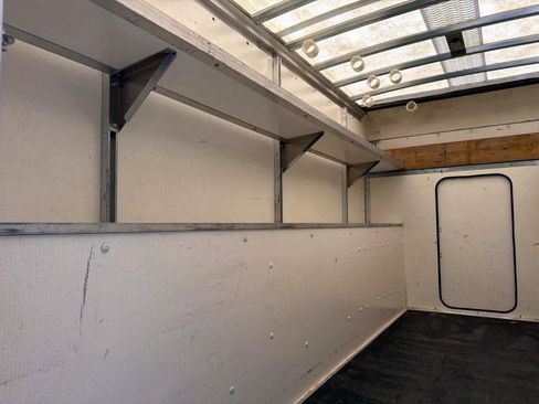 Used 2022 Ford Transit 350 w/ Interior Upgrade Package RWD image 9