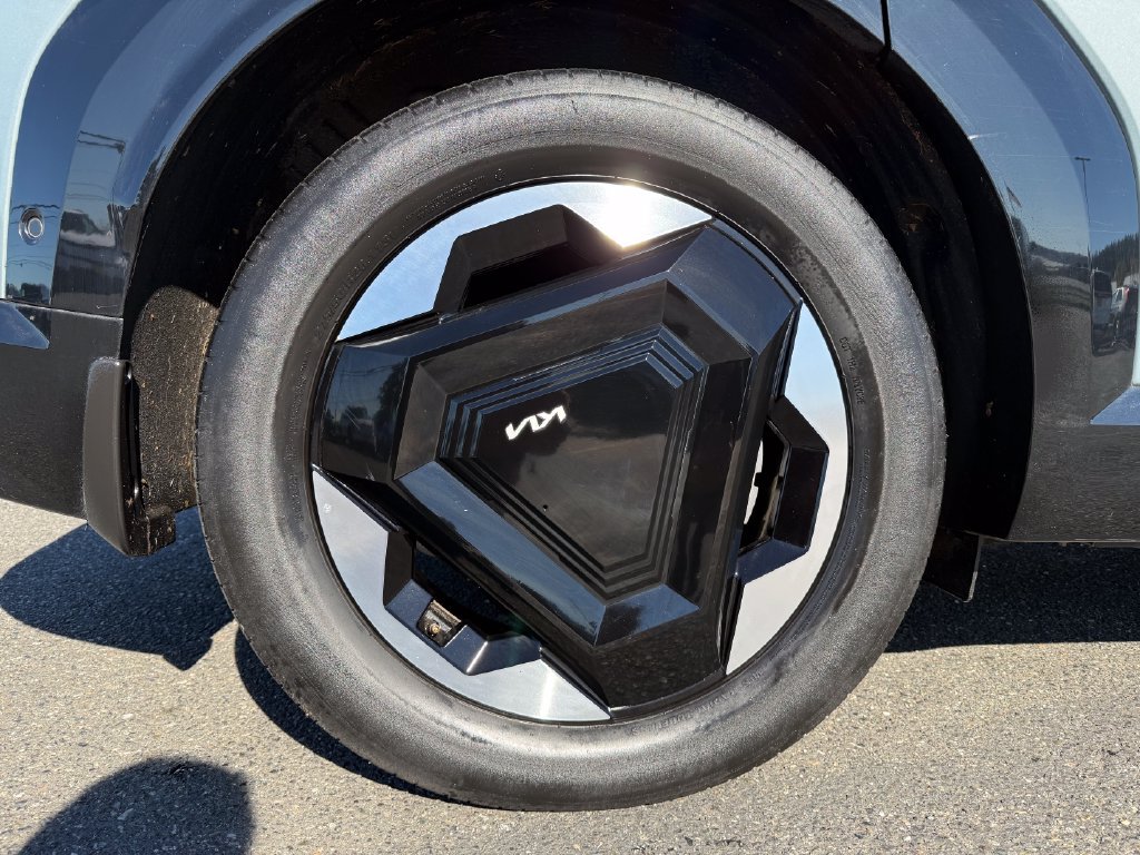 Certified 2024 Kia EV9 Land AWD/4WD image 9