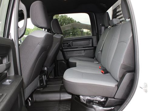 Used 2024 RAM 5500 Tradesman w/ Chrome Appearance Group AWD/4WD image 20