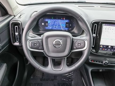 Certified 2026 Volvo XC40 B5 Plus AWD/4WD image 10