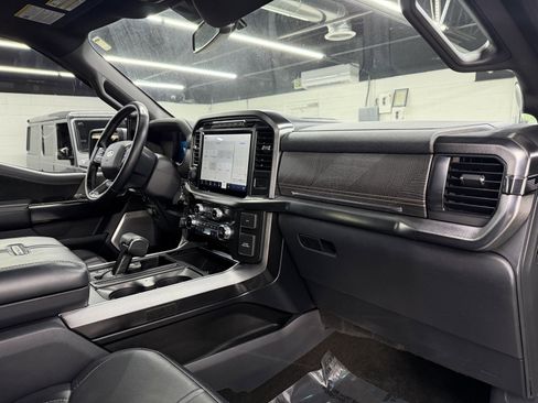 Used 2022 Ford F150 Platinum w/ Equipment Group 701A High image 18