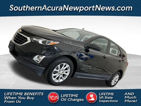 Used 2020 Chevrolet Equinox LS FWD image 1