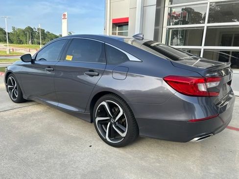 Used 2018 Honda Accord Sport image 5