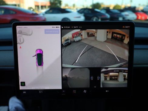 Used 2021 Tesla Model Y Long Range AWD/4WD image 30