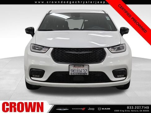 Certified 2024 Chrysler Pacifica Select image 2