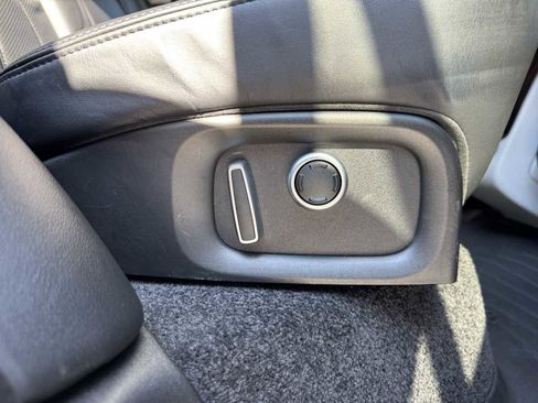 Used 2017 Land Rover Range Rover Supercharged image 44