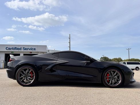 Used 2024 Chevrolet Corvette Stingray Preferred Cpe w/ Z51 Performance Package RWD image 5